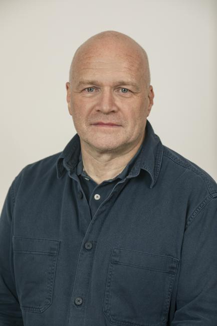 Portraitbild Alexander Tröbinger